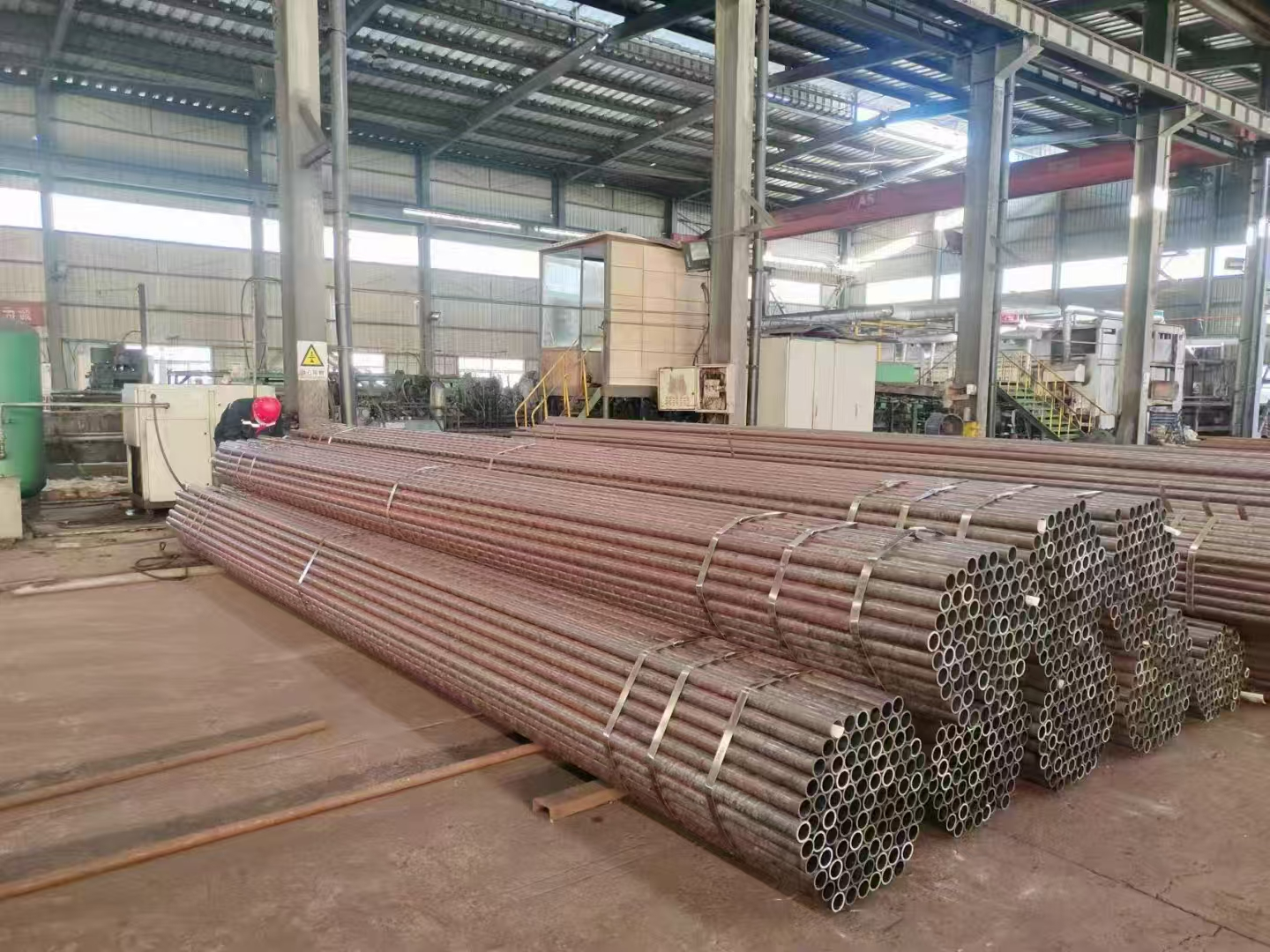 תקן גבוה ASTM A192 צינורות פלדה חלקים St52 פלדת פחמן ייצור